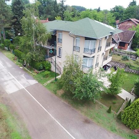 Sobe Emilija Hotel Veliko Gradište Kültér fotó