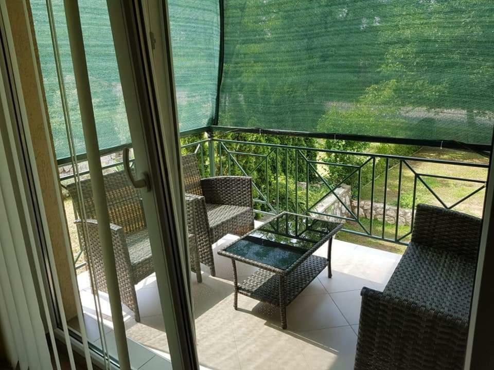 Sobe Emilija Hotel Veliko Gradište Kültér fotó