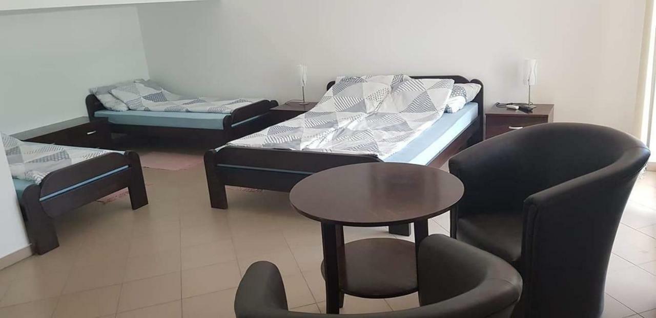Sobe Emilija Hotel Veliko Gradište Kültér fotó