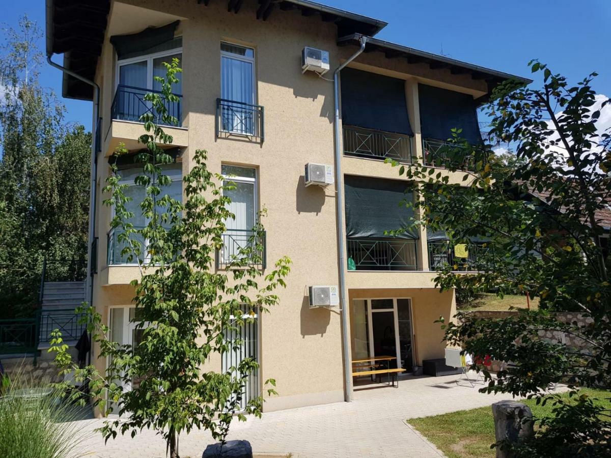 Sobe Emilija Hotel Veliko Gradište Kültér fotó
